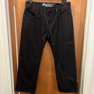 🐻Waist 34 - LRGeans - Black Denim Capri Pants - W33"/L26"